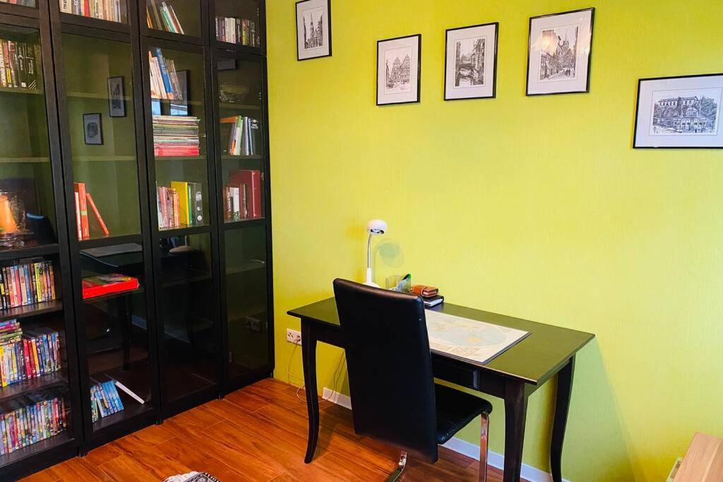 Grosses 4 Zimmer Apartment Naehe Messe Hannover Bagian luar foto